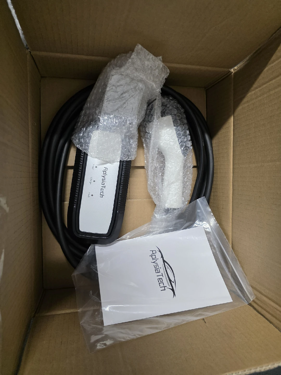 AplysiaTech Portable EV charger