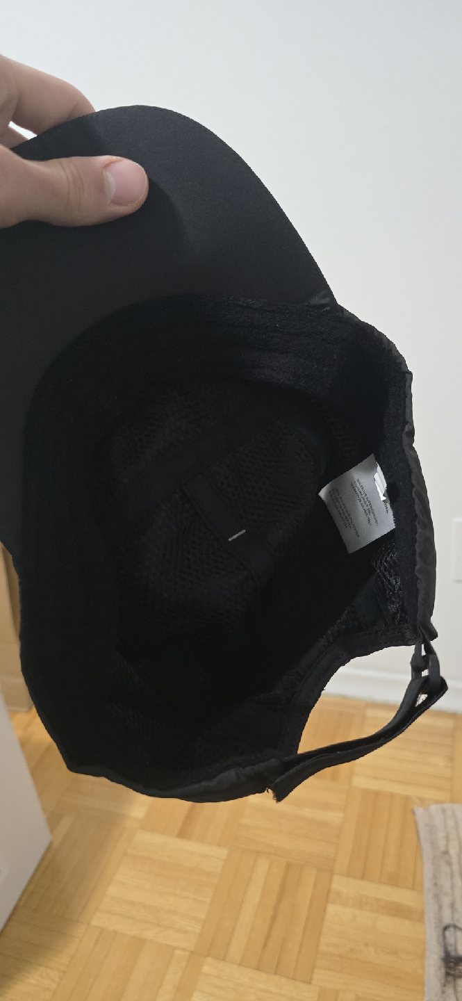 Sergio Tacchini Black Cap - Size M - photo 3