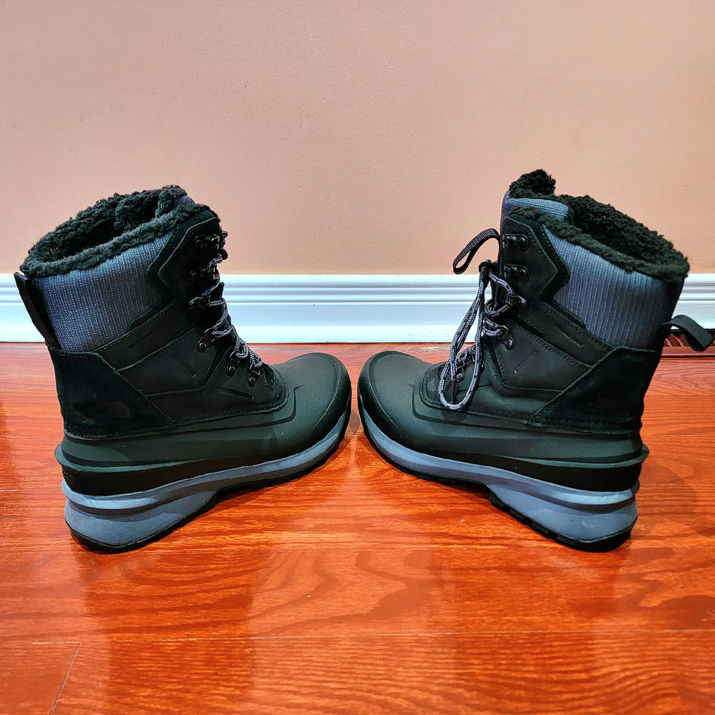 The North Face Size 10.5 Womens Winter Boots Chilkat V 400 image indicator(4)