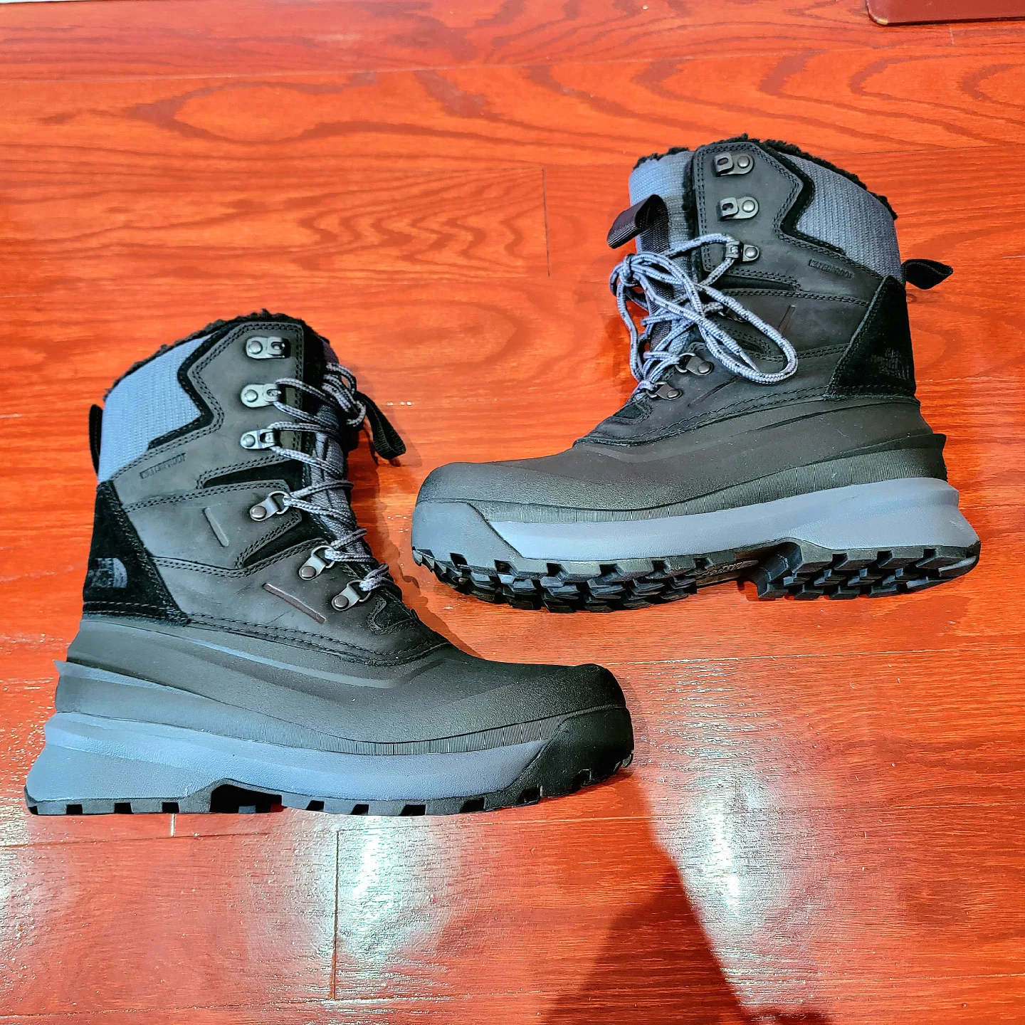 The North Face Size 10.5 Womens Winter Boots Chilkat V 400 image indicator(5)