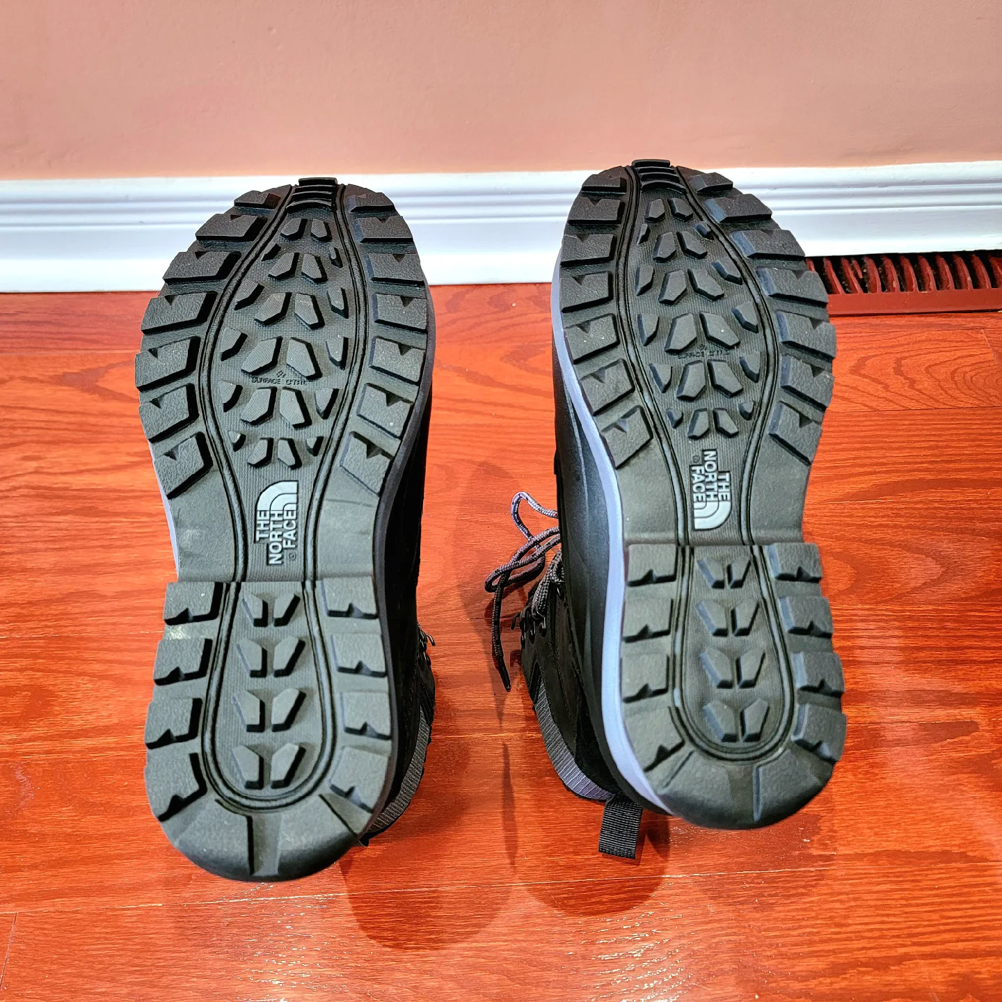 The North Face Size 10.5 Womens Winter Boots Chilkat V 400 image indicator(7)