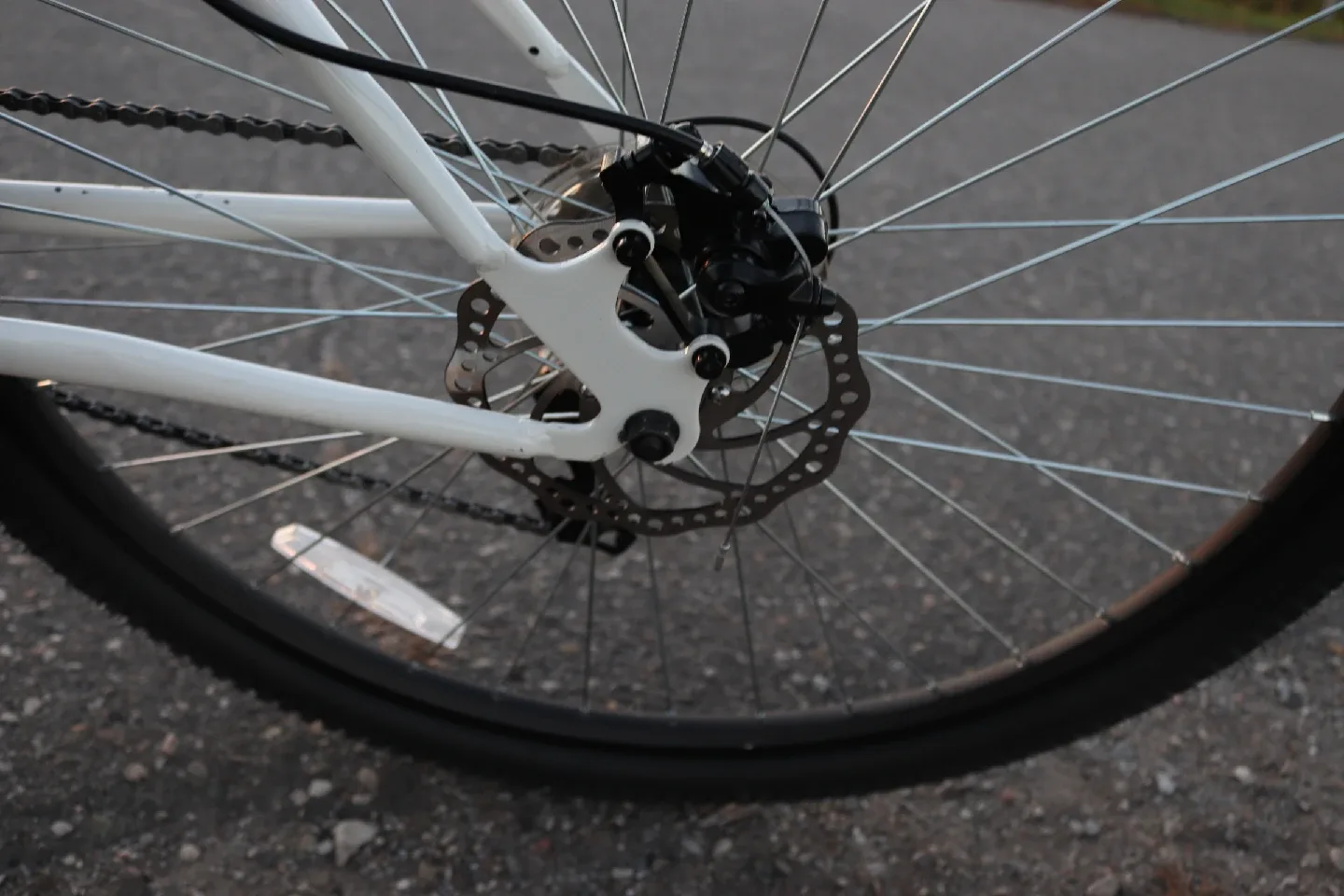 Adult mountain bike w/ free lock image indicator(9)