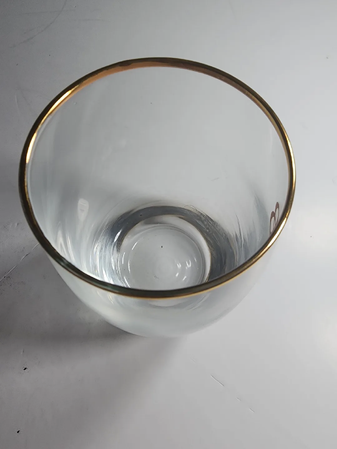 Baileys Glass with Gold Trim image indicator(5)