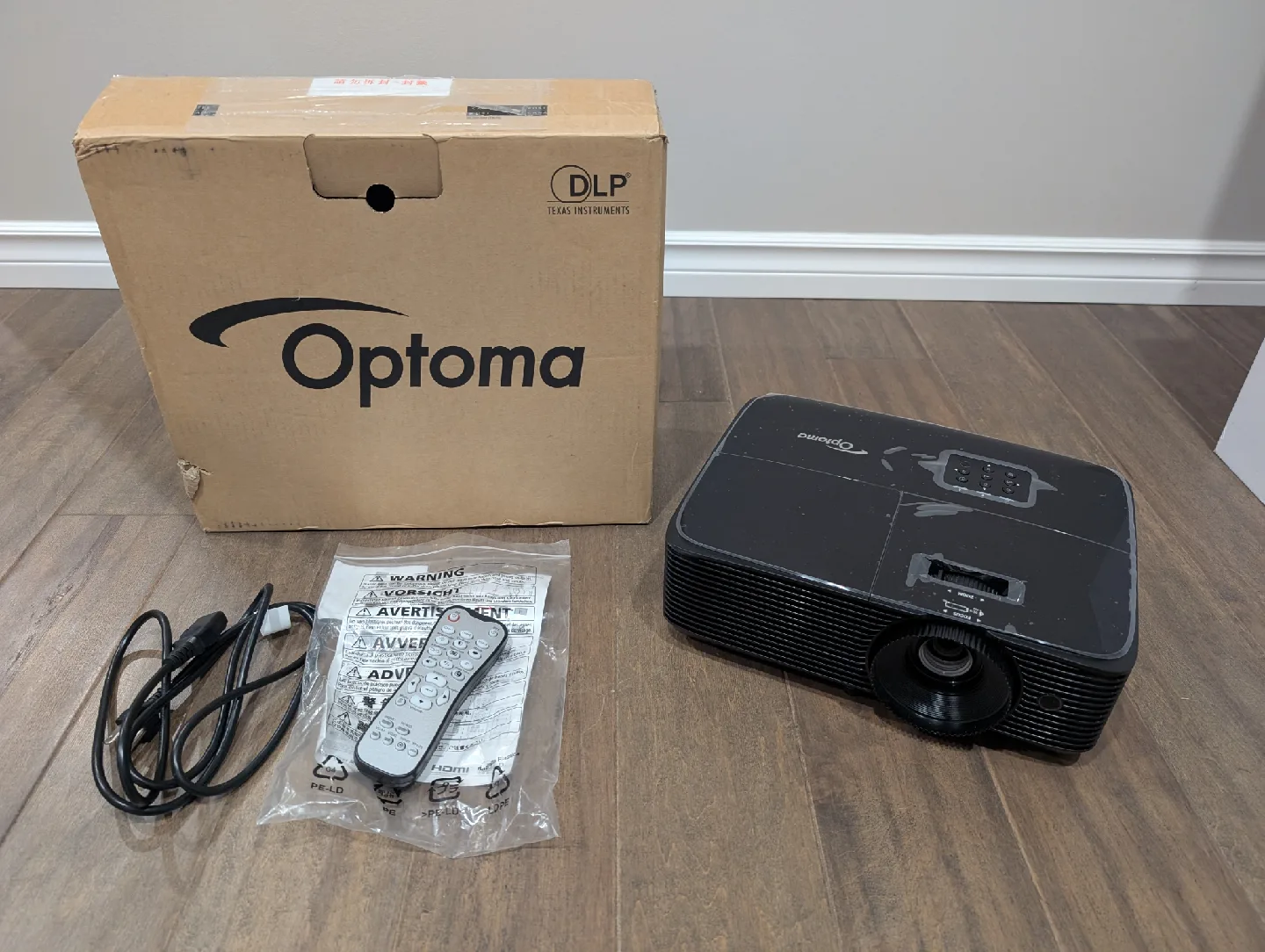 Brand New Optoma High Performance Projector For Sale image indicator(2)
