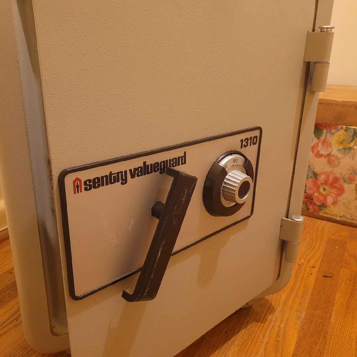 Sentry Valueguard Safe 1310 thumbnail