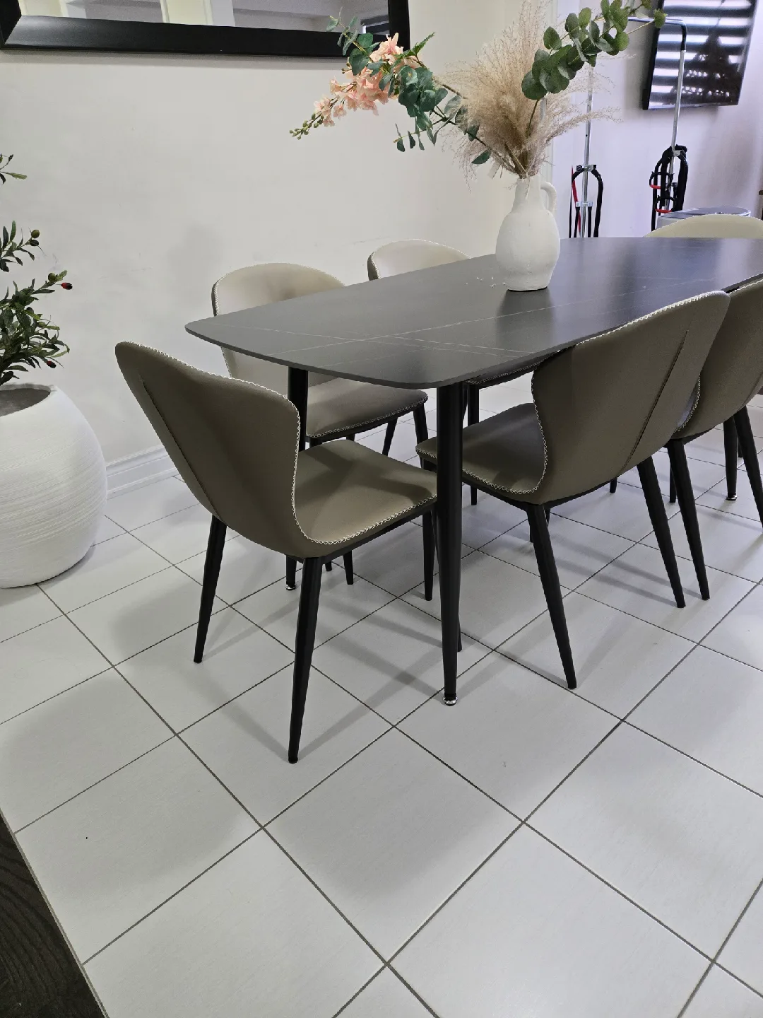 store sale Dining Table with 6 Chairs image indicator(2)