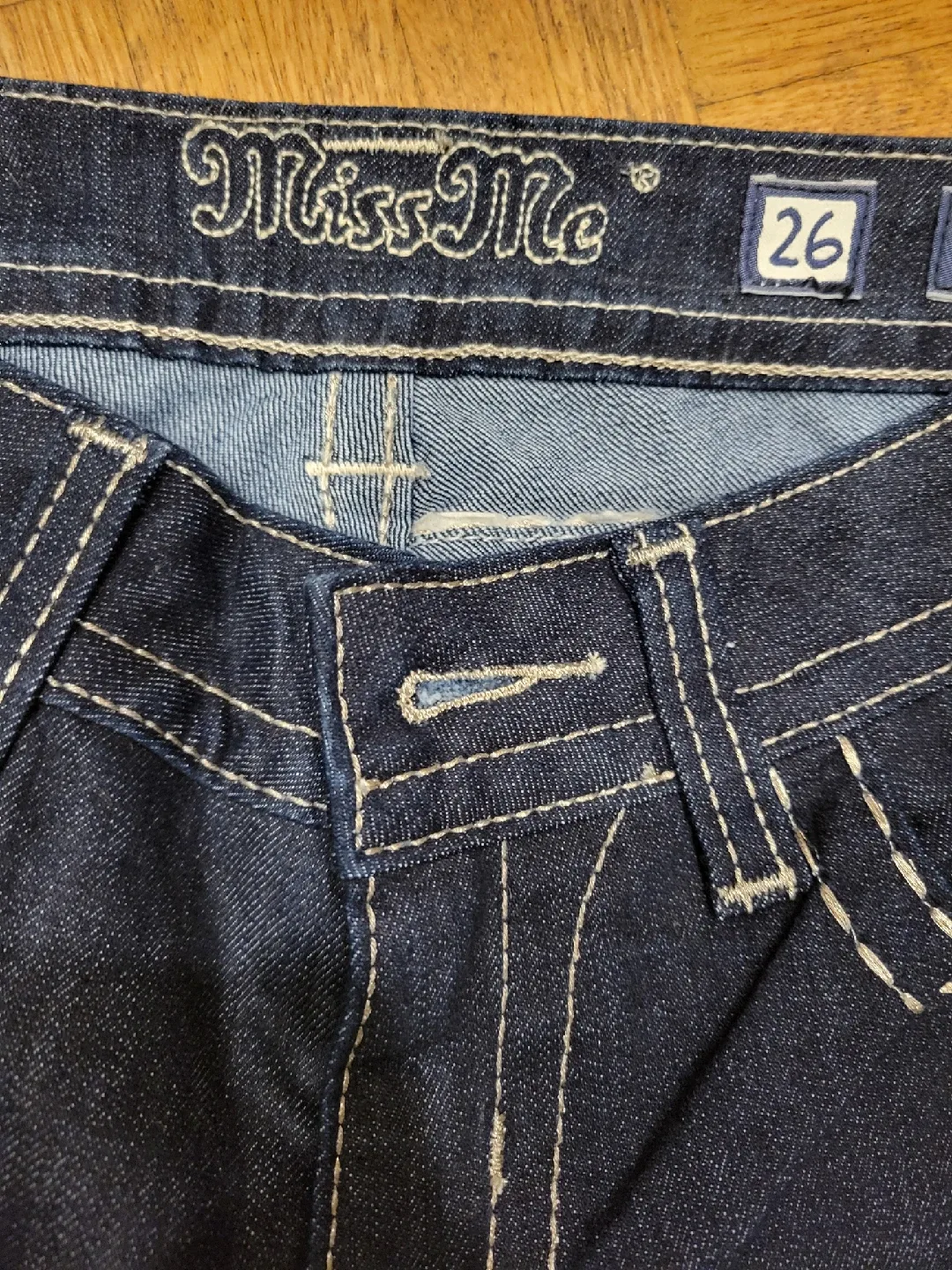 Miss Me size 26 image indicator(2)