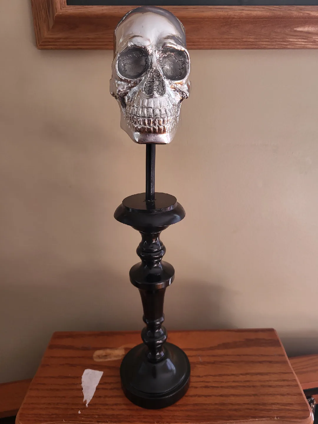 Gothic Silver Skull Decor on Stand thumbnail