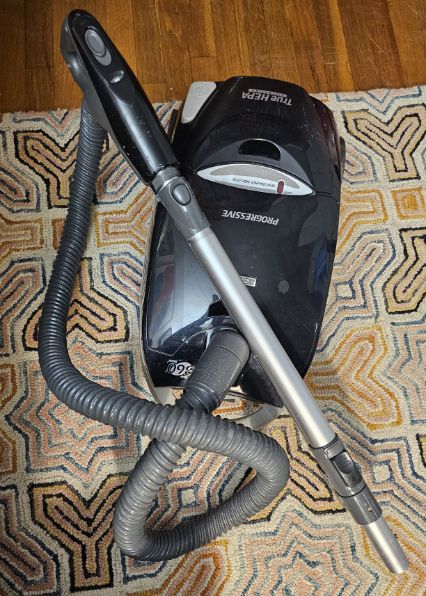Kenmore Progressive True HEPA Vacuum - photo 3
