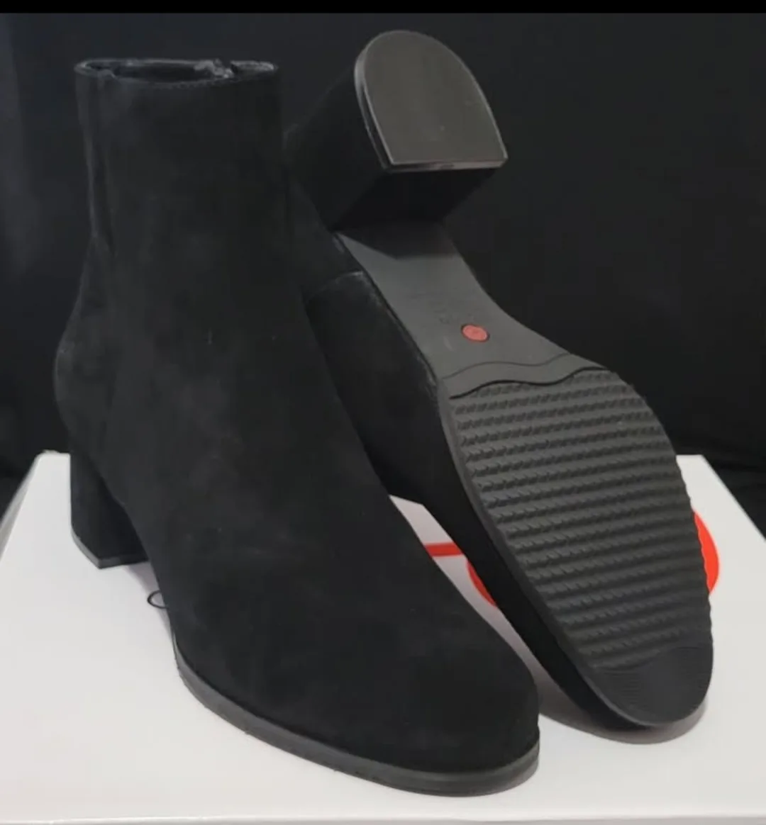 Blondo Waterproof Black Suede Ankle Boots image indicator(4)