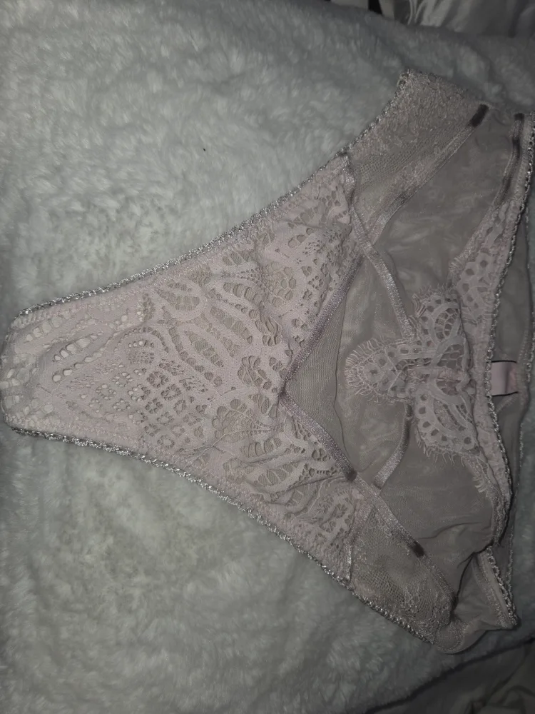 undies image indicator(2)