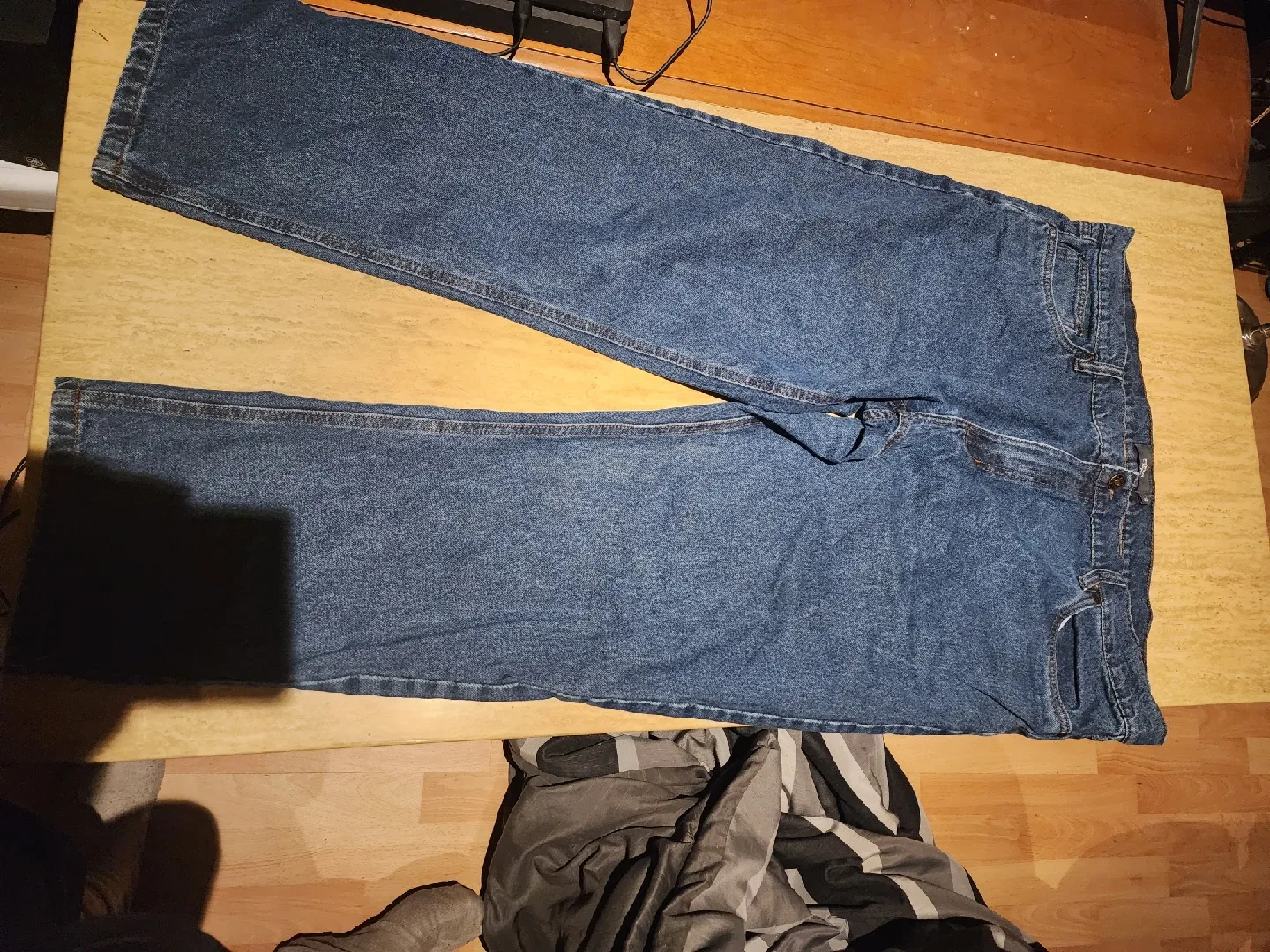 Mountain Ridge Jeans Size 44 thumbnail