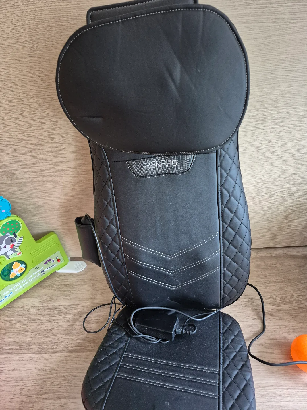 ​RENPHO Shiatsu Massage Chair Pad (Neck, Back, & Heat) for Sale! image indicator(2)