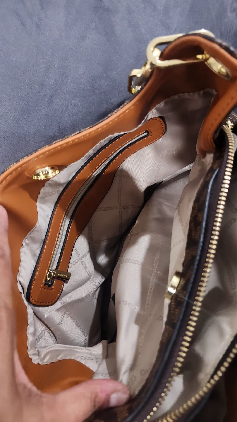 Michael Kors Brown Shoulder Bag image indicator(5)