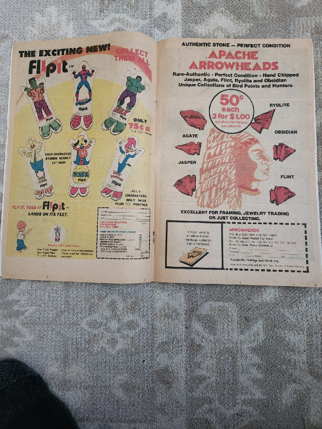 Porky Pig and Bugs Bunny Comic Book image indicator(3)