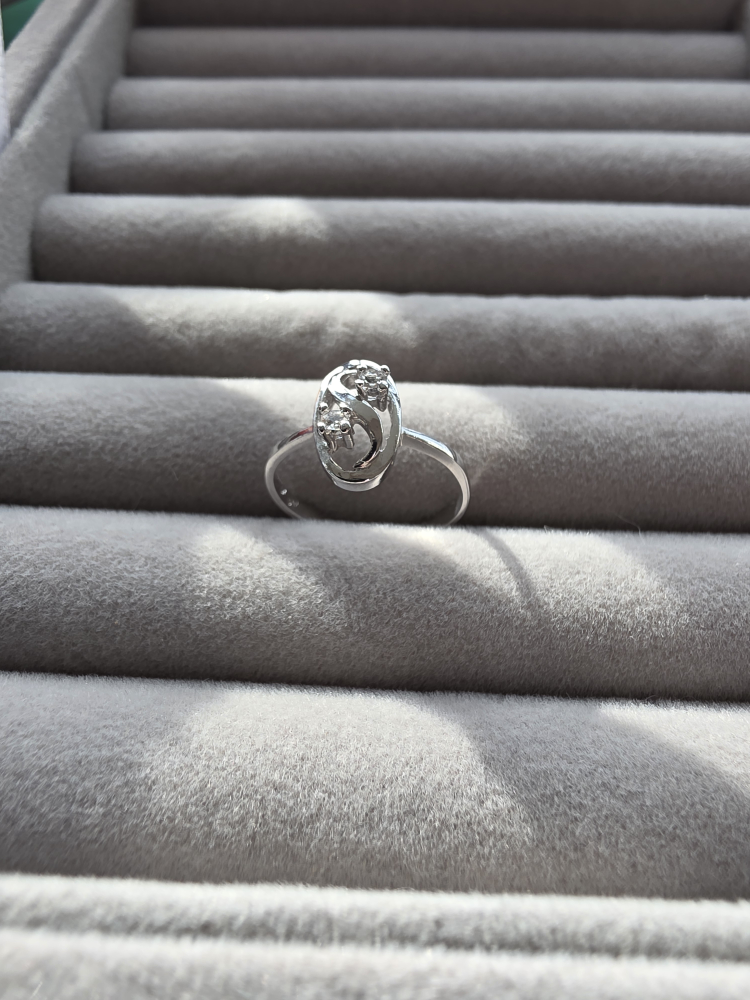 Sparkling Silver Ring - A Touch of Elegance - photo 2