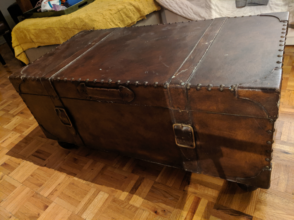 Vintage Trunk Coffee Table - Unique Storage Piece - photo 4