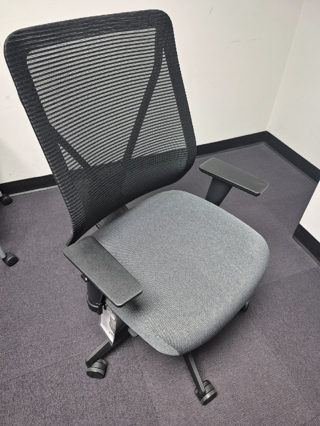 Allseating Levo Ergonomic Office Chair - Grey image indicator(6)