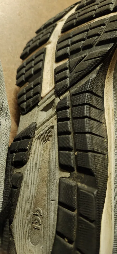 Asics GT-1000 Running Shoes - US 11🤎 image indicator(2)