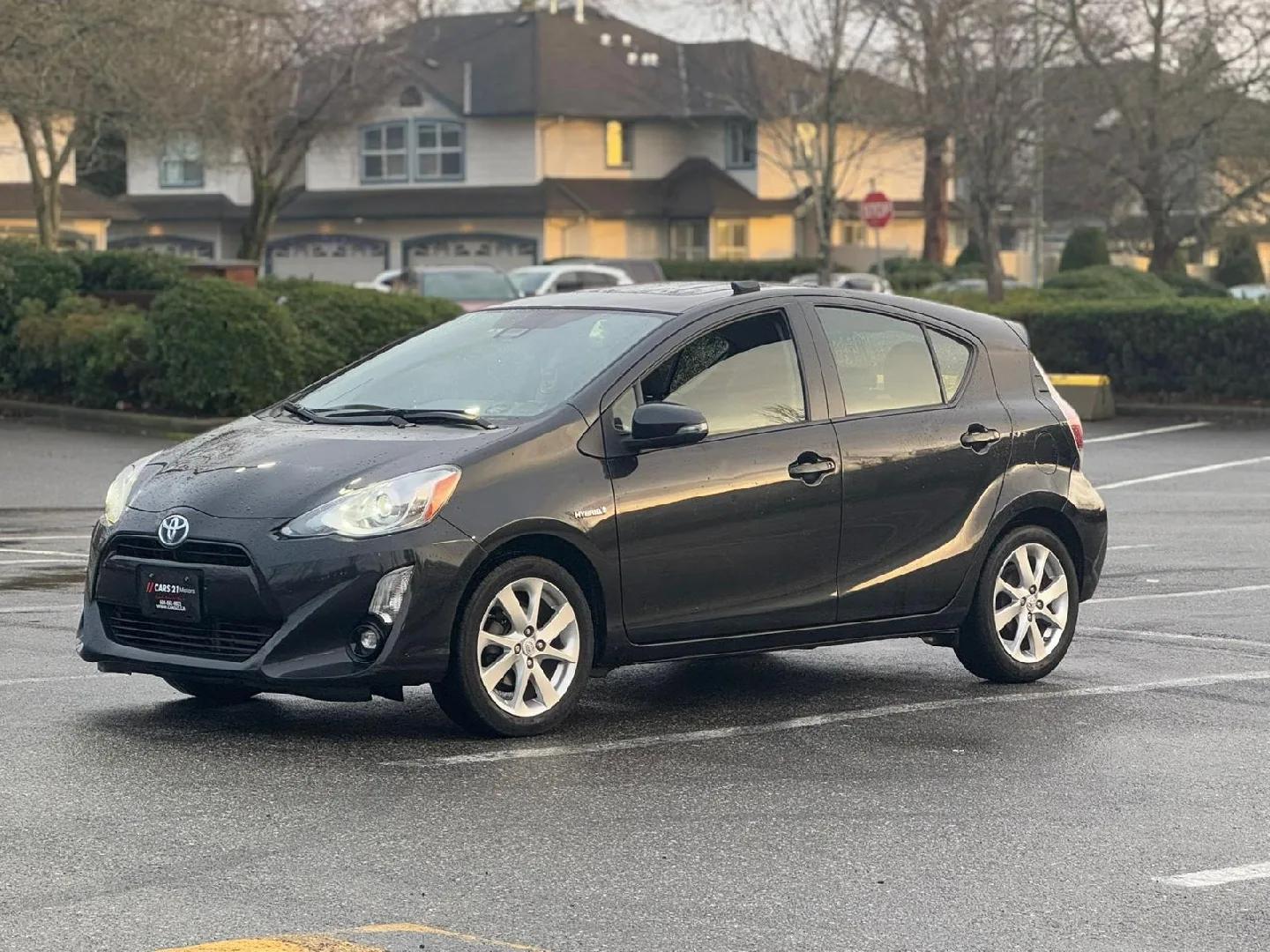 Toyota Prius C image indicator(7)