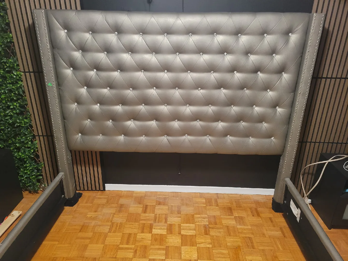 Upholstered King Size Bed Frame image indicator(7)