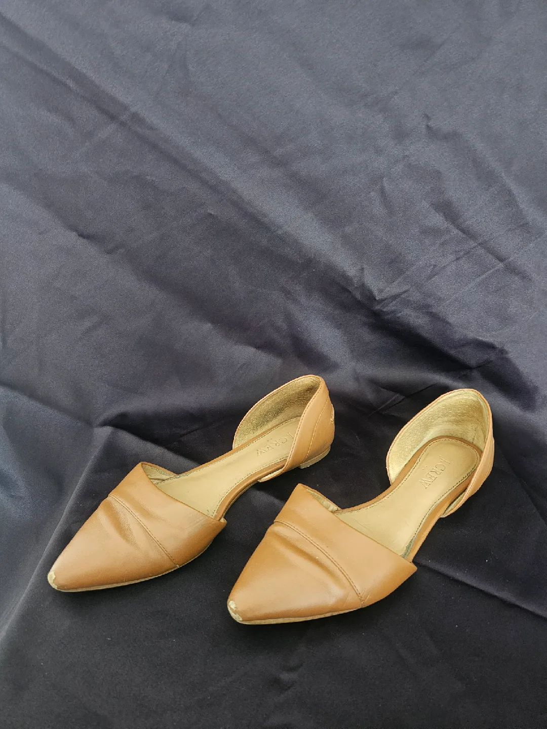 USED - J.Crew Leather Pointed Toe Flats - Size 6 image indicator(2)