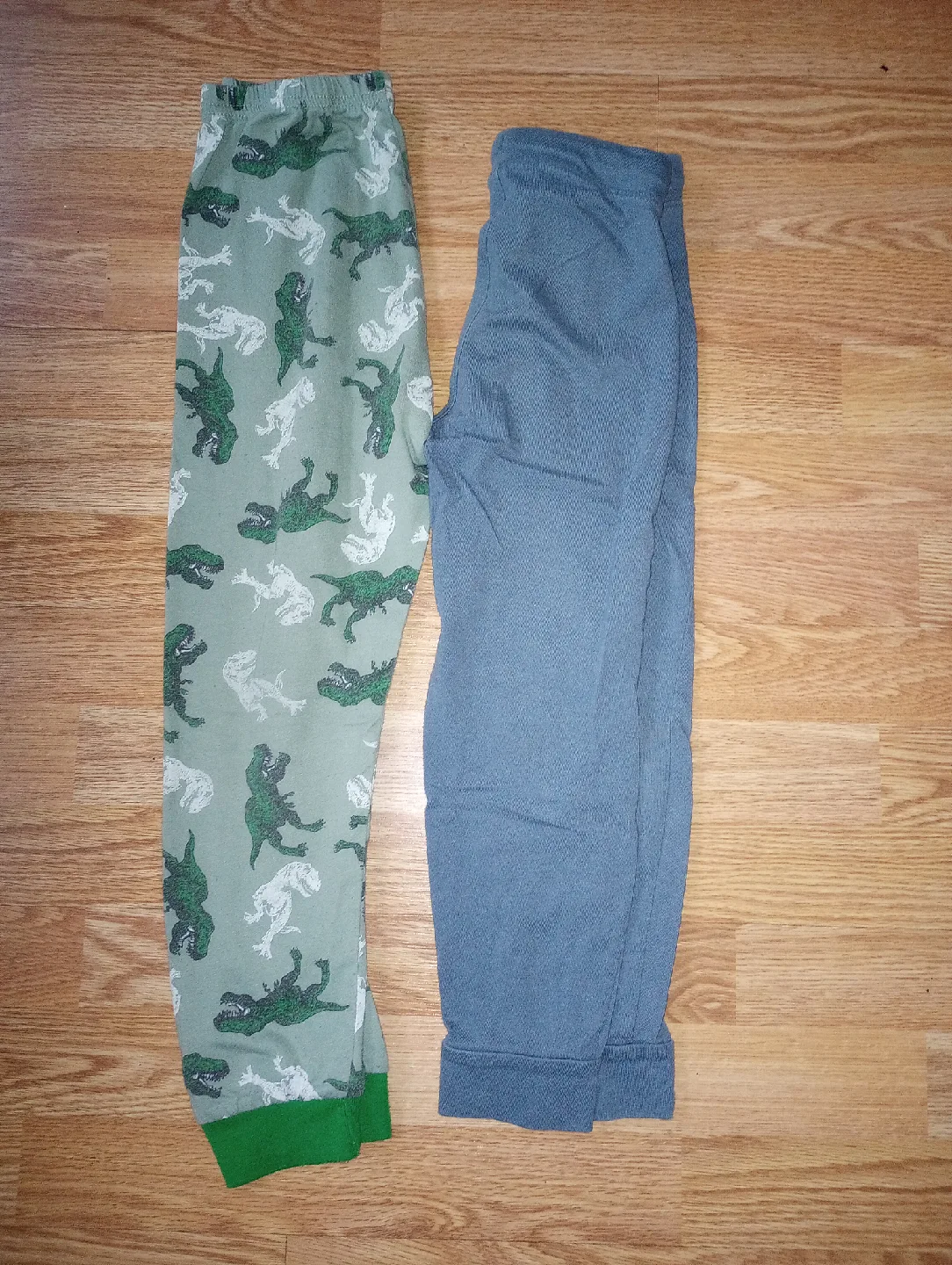 Kids Clothes Bundle - Carter's Size 5/5A image indicator(4)