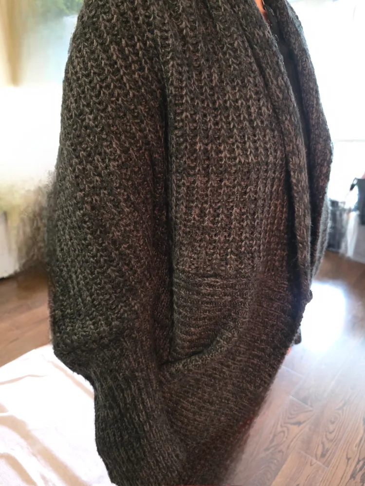 Grey Knit Cardigan image indicator(3)