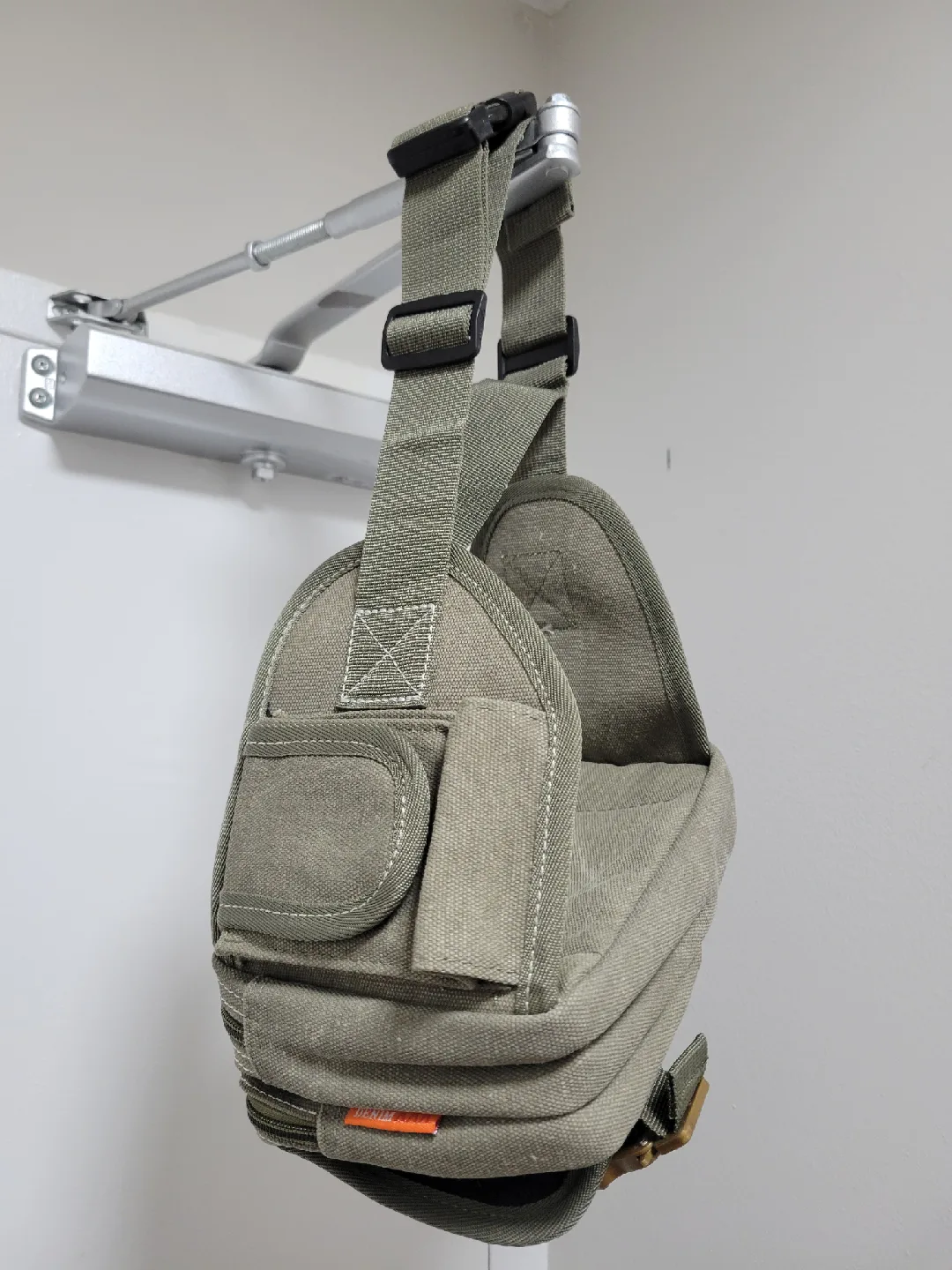 AAA Olive Green Canvas Funny Pack image indicator(2)