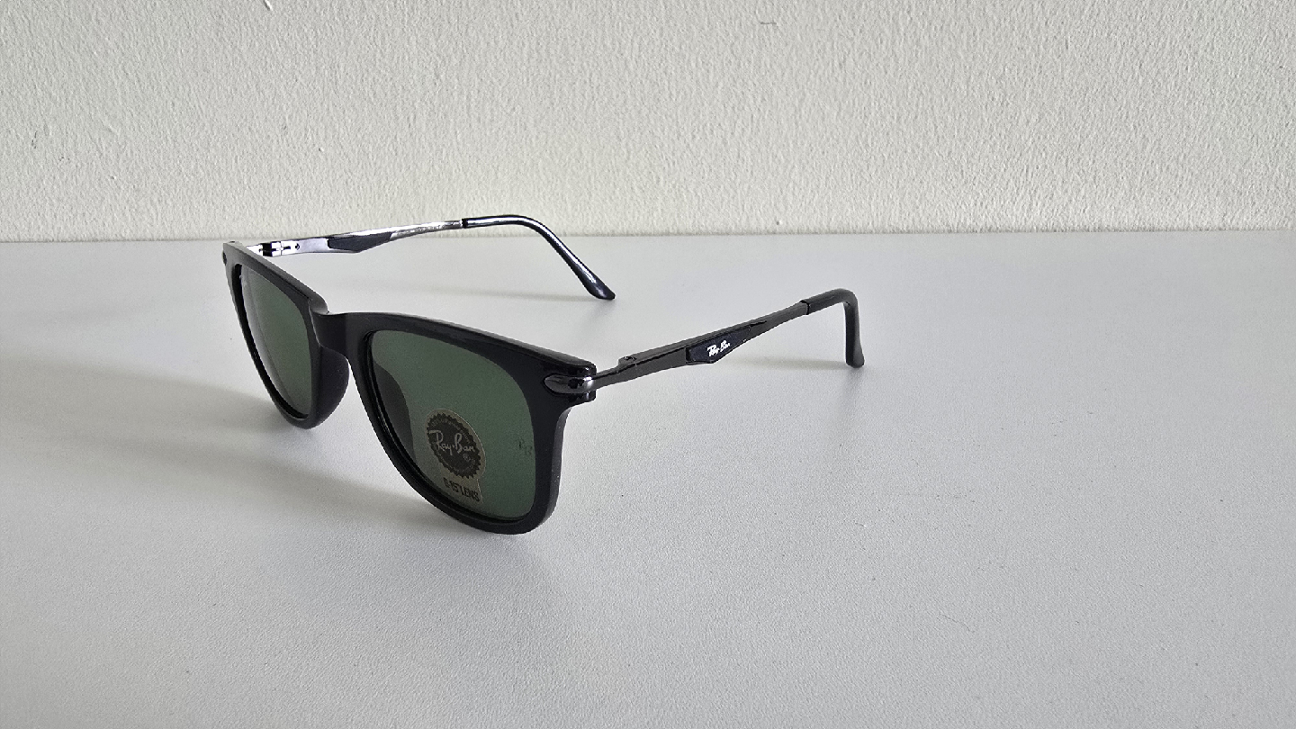 Ray-Ban Black Sunglasses - Like New! - photo 2