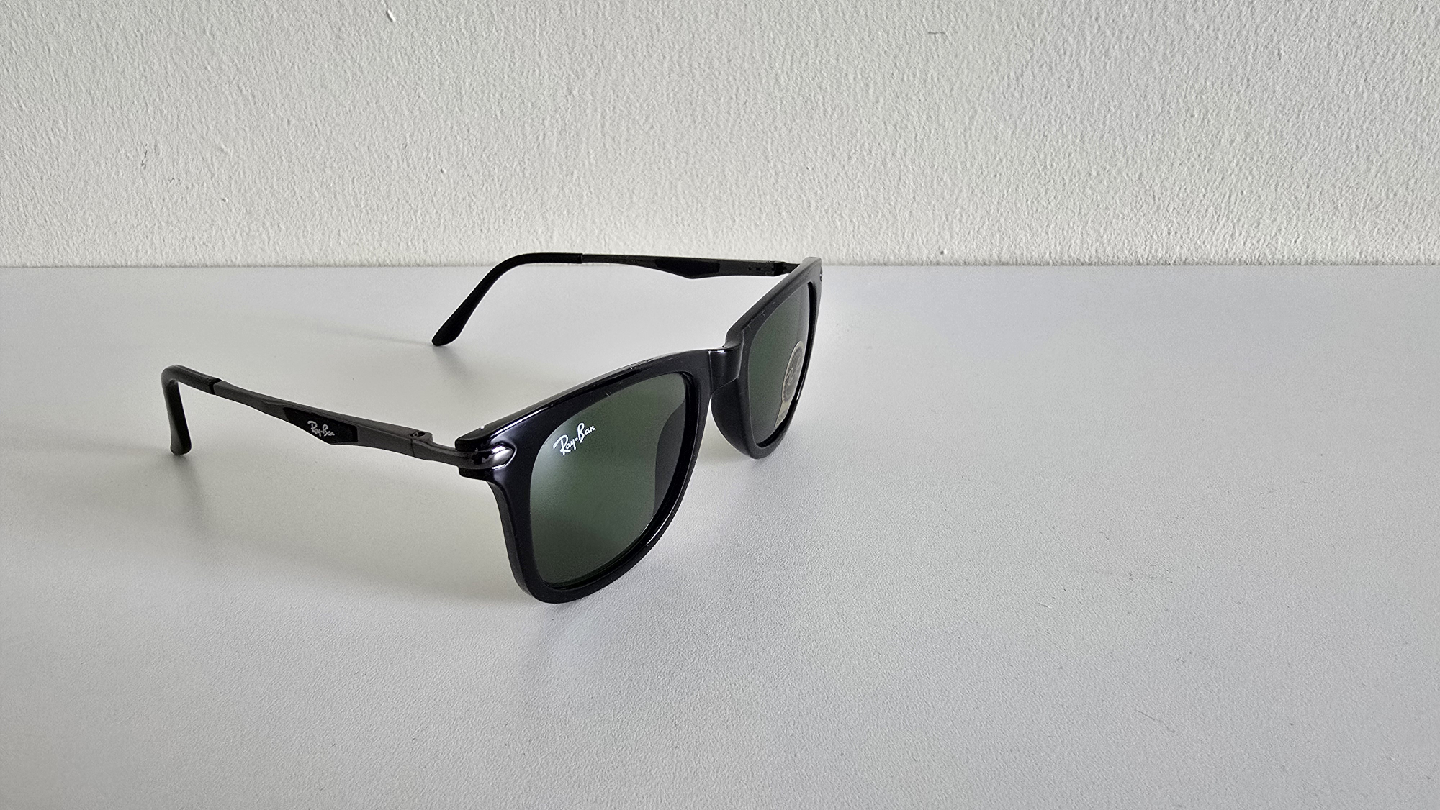 Ray-Ban Black Sunglasses - Like New! - photo 3