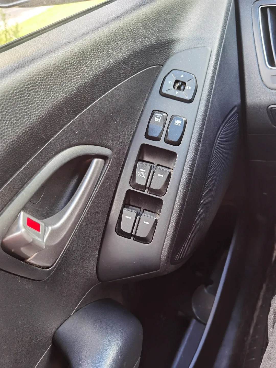 2013 Hyundai Tucson - Blue SUV image indicator(4)