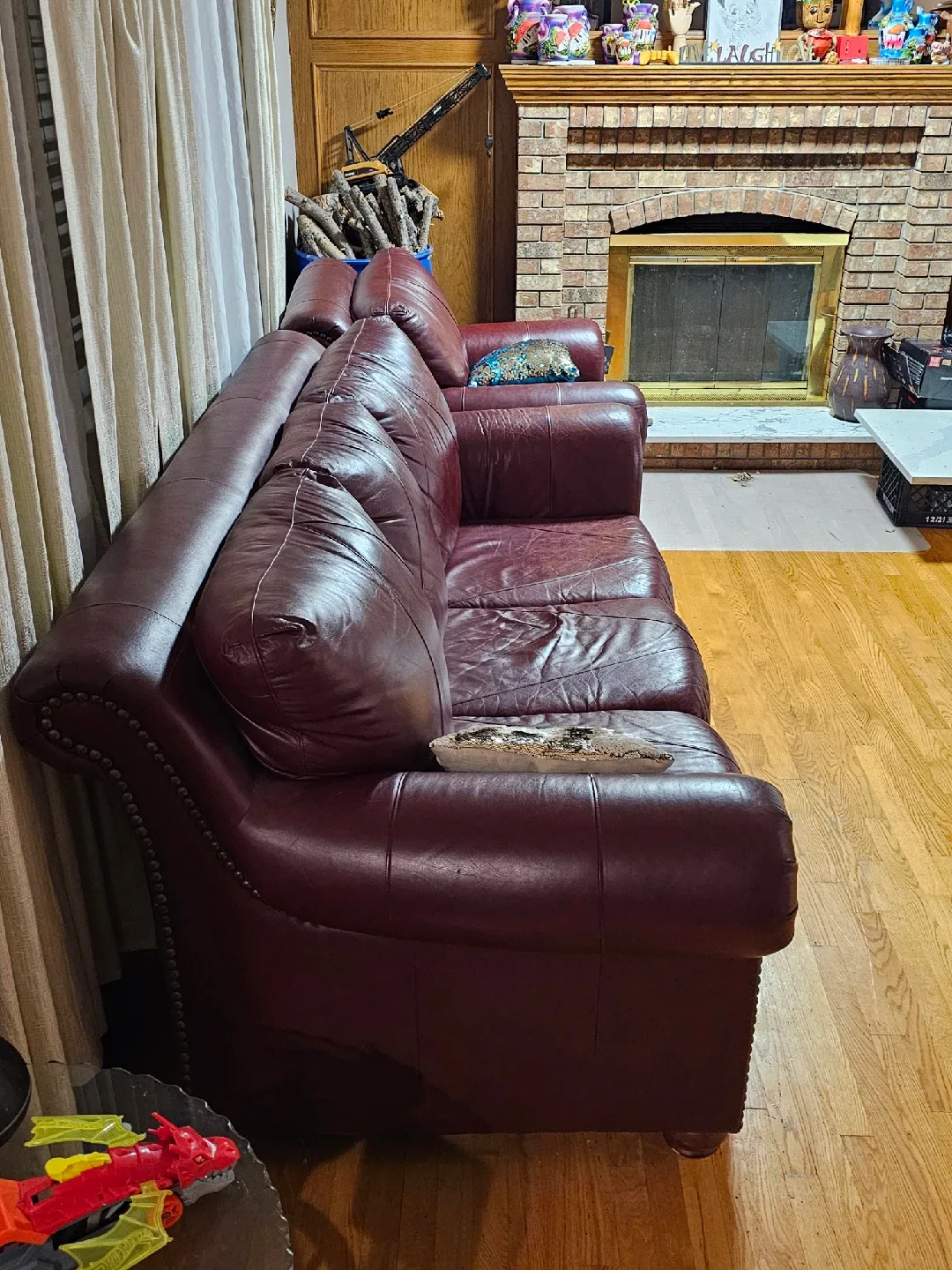 Leather Sofa and Armchair Set - Burgundy image indicator(4)