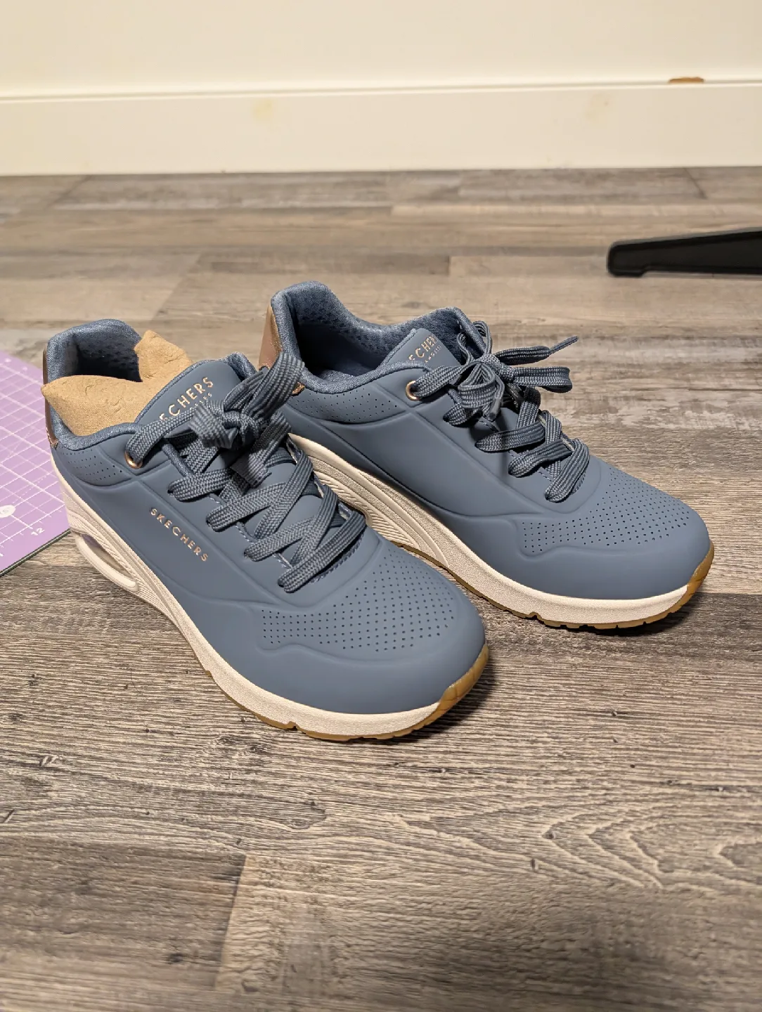 Skechers Blue Uno Stand on Air Sneakers image indicator(3)