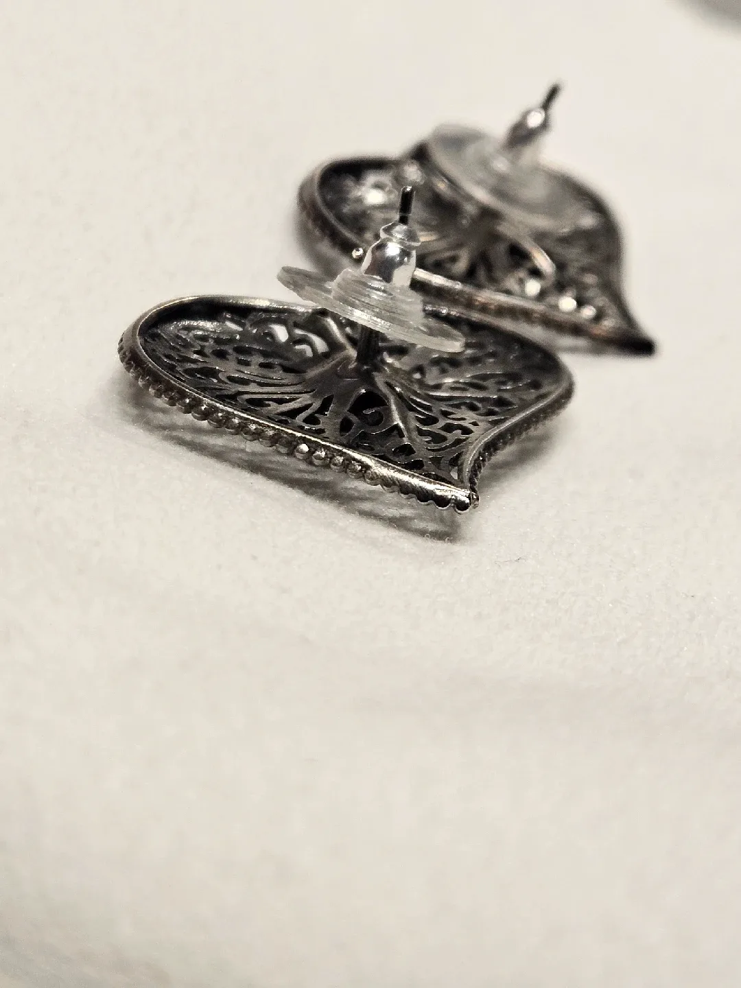 Chanel Heart Earrings - Silver image indicator(3)