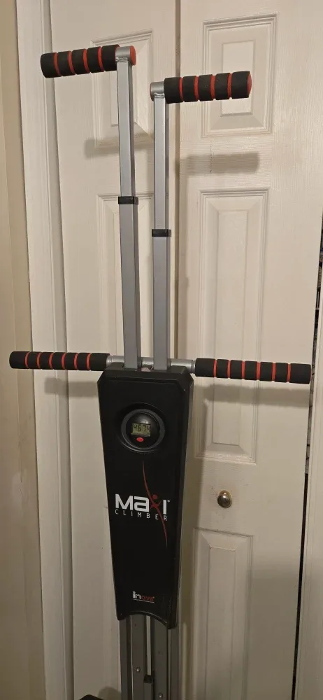 Maxi Climber Vertical Climber Exercise Machine image indicator(3)