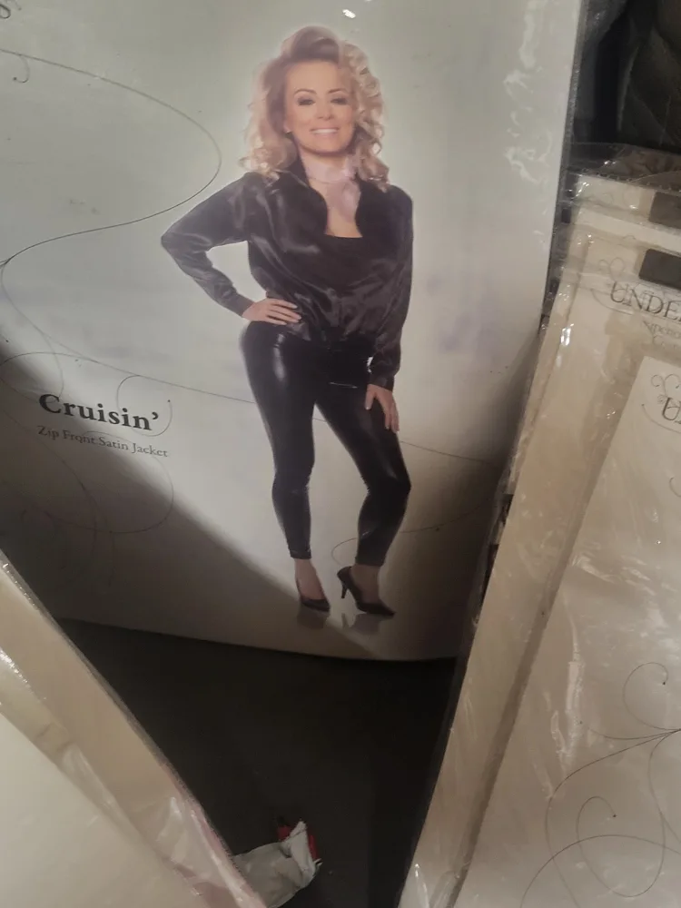 sCostumes halloween adult image indicator(2)