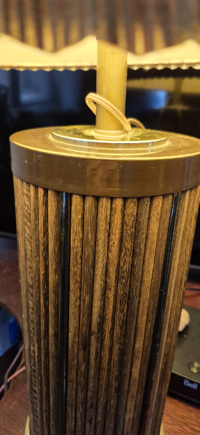 Vintage Style Wooden Table Lamp - photo 2