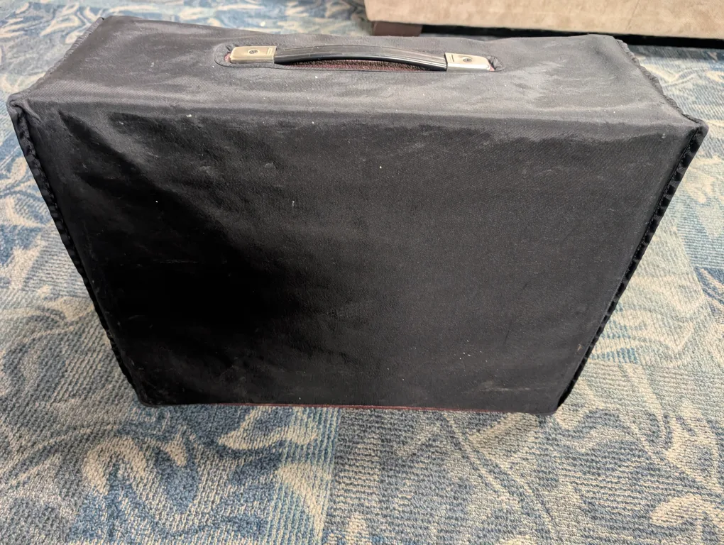 Traynor Custom Valve 40 Guitar Amp image indicator(4)