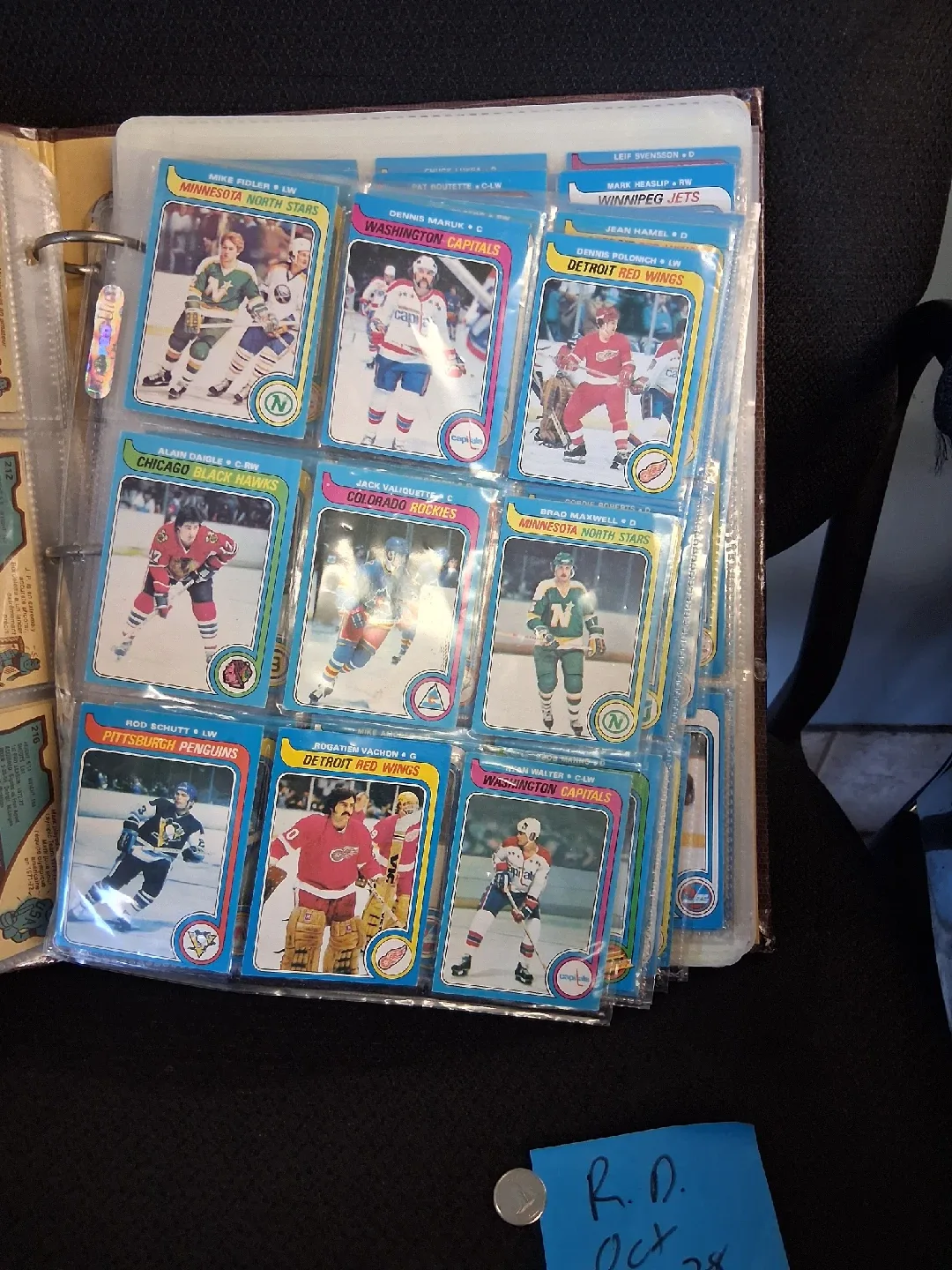 Vintage Hockey Cards Collection image indicator(5)