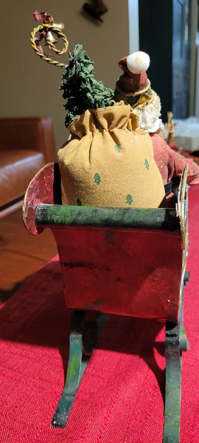 Santa with sleigh & 3 reindeer image indicator(5)