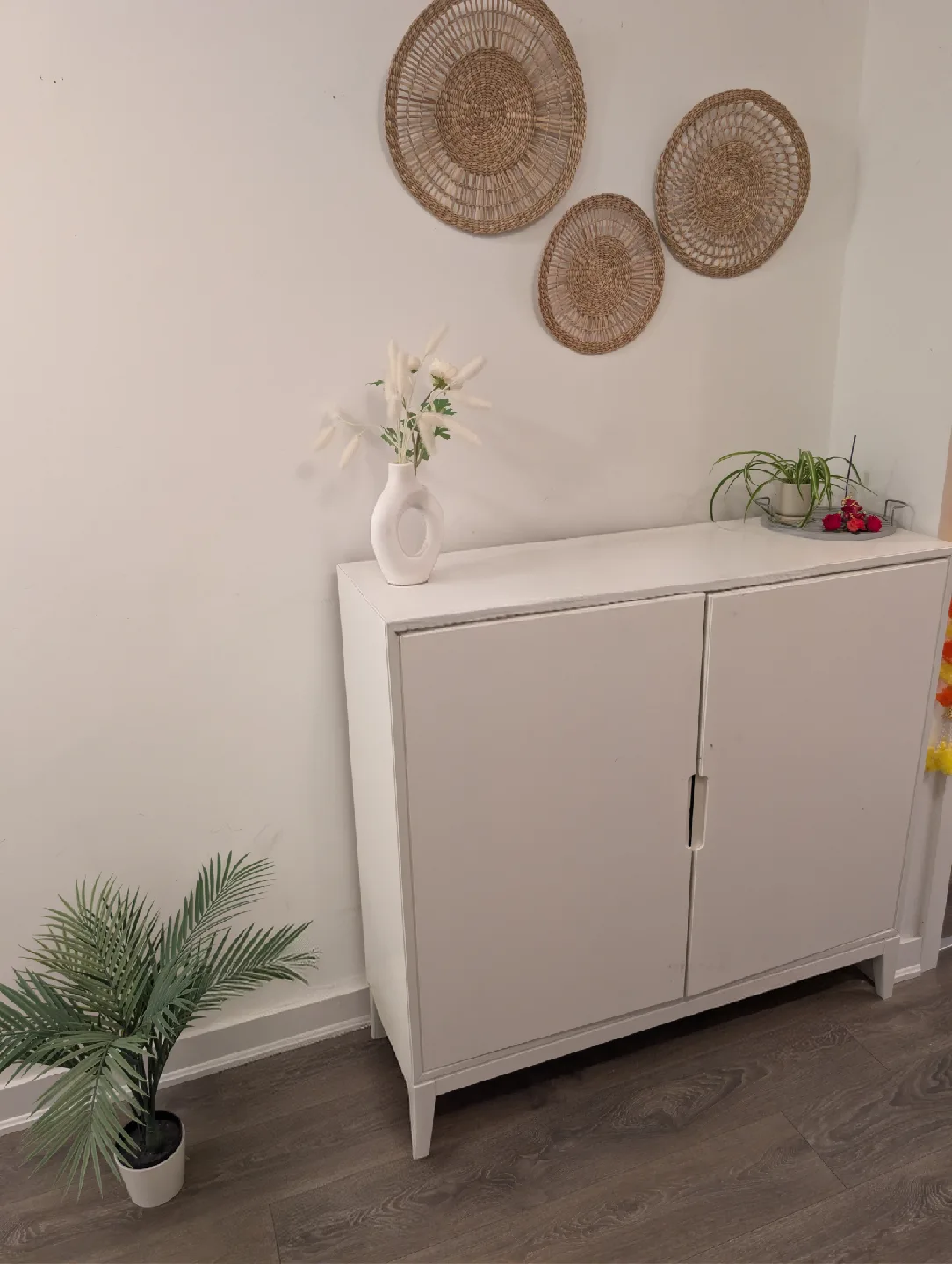 White Cabinet with Doors and Shelves image indicator(2)