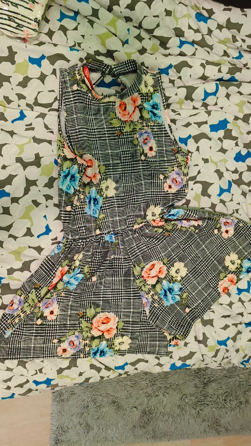Floral Plaid Romper image indicator(2)