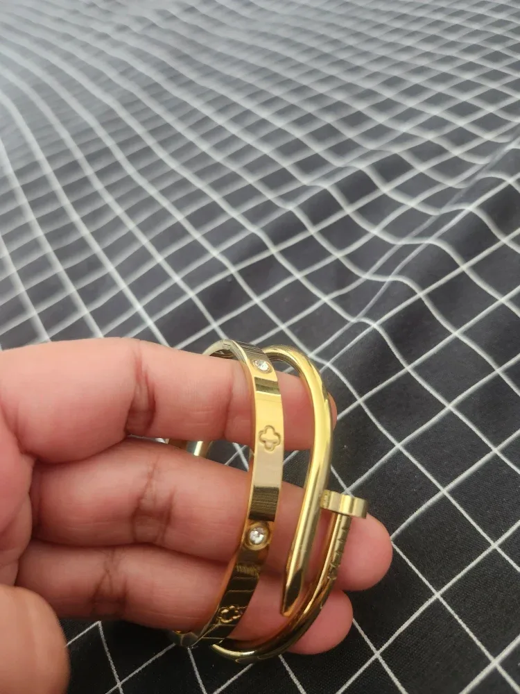 ✨ 2pcs Fashion Four-Leaf Clover Bracelet Set ✨ image indicator(2)