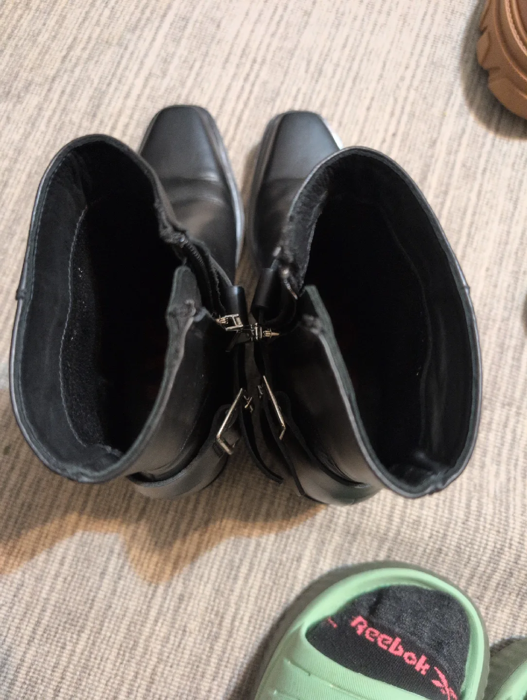 HUGO Hugo Boss  leather moto boots EU37, us 7 image indicator(4)