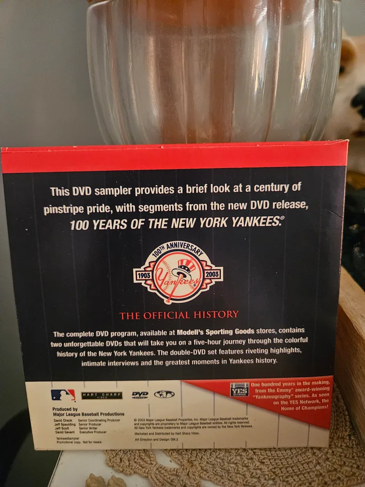 DVD-100 Years Of The New York Ya nkees image indicator(2)