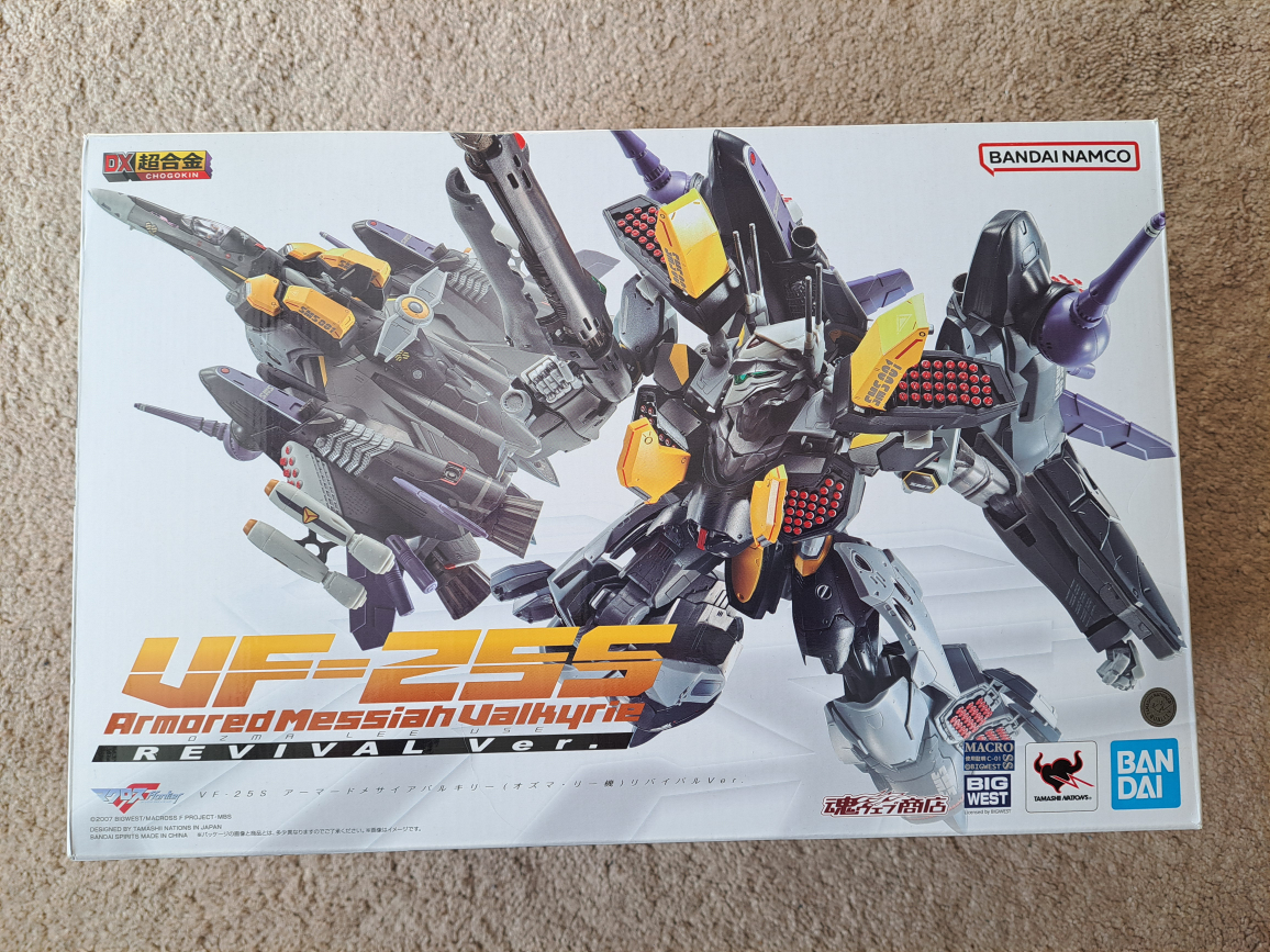 Bandai VF-25S Armored Messiah Valkyrie Action Toy.