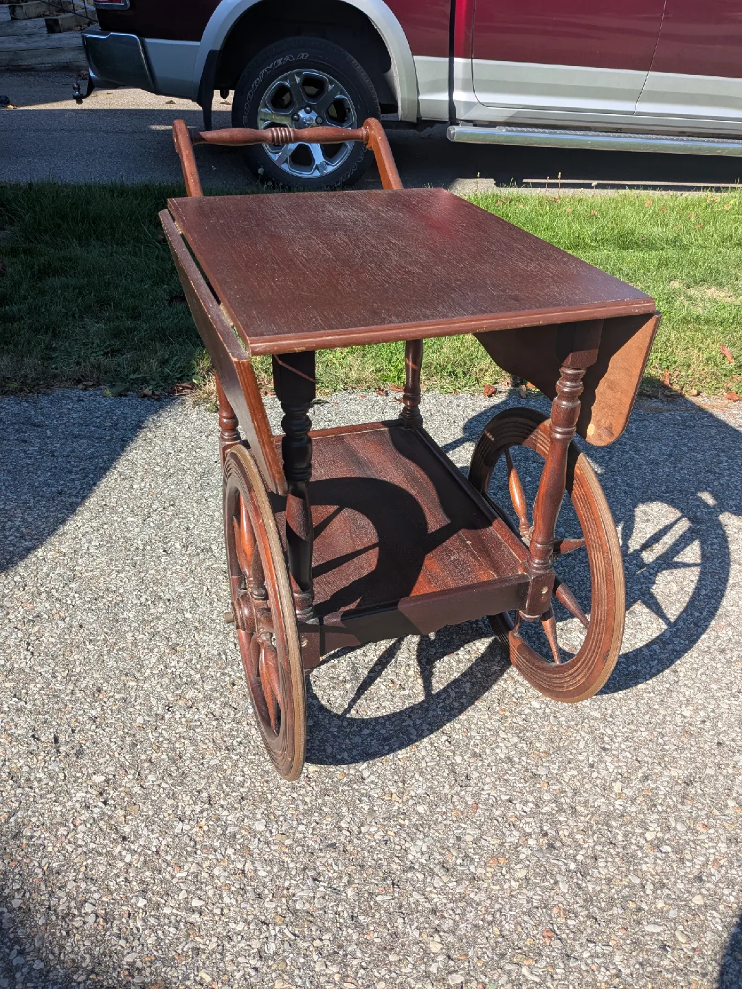 Vintage F.W. Woolworth Co. Tea or Bar Cart Trolley image indicator(3)