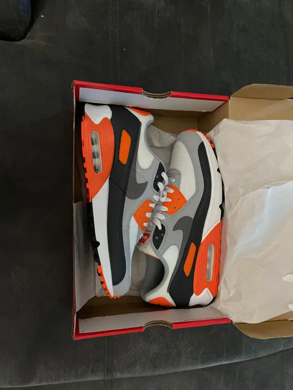 Nike Air Max 90 - Size 10