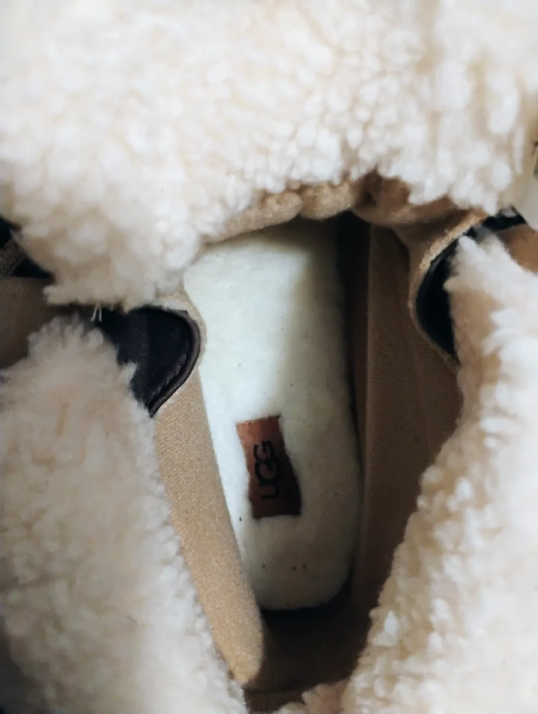 UGG Women's Hiker Boot, size 9 image indicator(7)